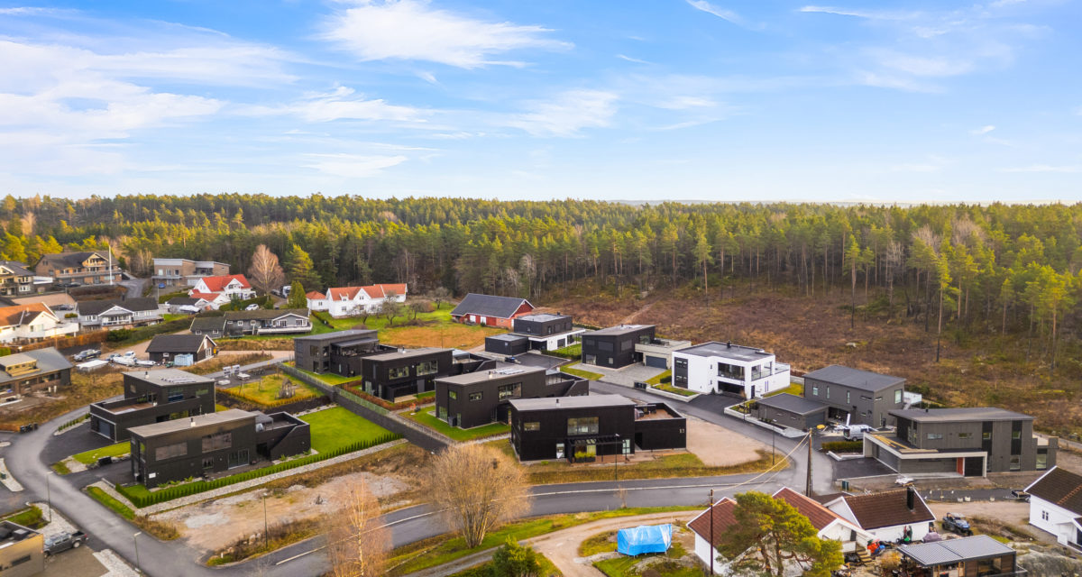 Dronebilder av Begbytunet – november 2025