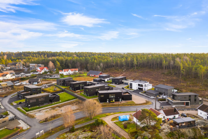 Dronebilder av Begbytunet – november 2025